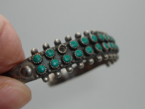 Vintage Zuni Sterling Silver Cuff Bracelet with Turquoise Accents - Signed & Authentic
