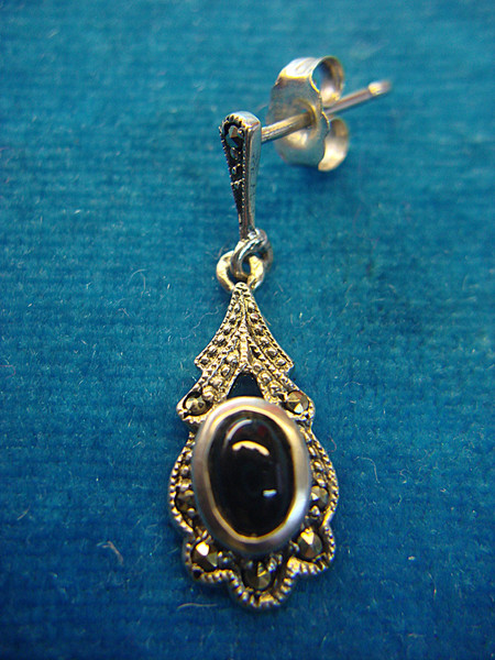 Sterling Silver Onyx & Marcasite Dangle Earrings - 1 Inch 