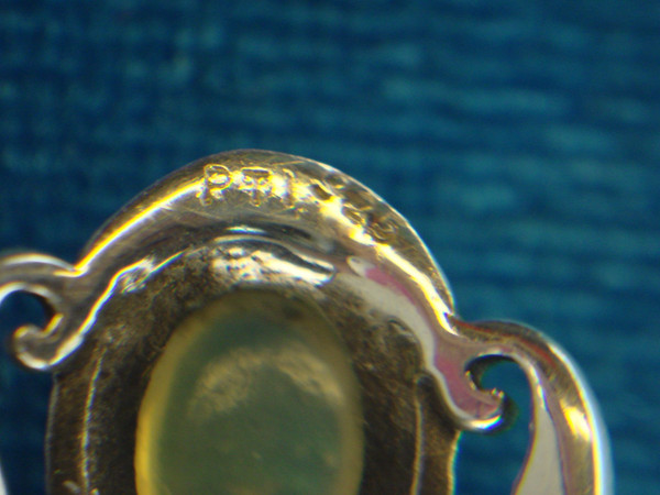 Sterling Silver Ring with 3 Oval Opals - Size 6 3/4 (Pre-Owned)