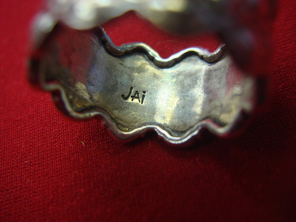 Sterling Silver Band Ring with Intricate Pattern - Size 9.5