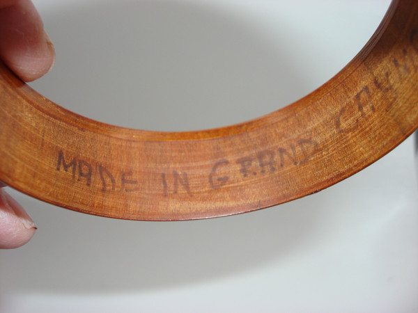 Vintage Signed Ralph Terry Grand Cayman Wooden Bangle Bracelet - 7.25