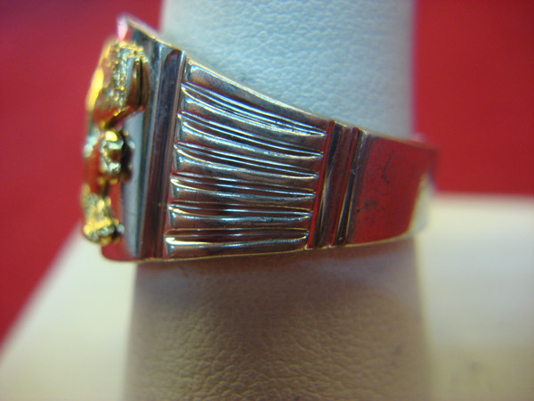 Sterling Silver Eagle Ring with Gold Vermeil - Size 10 - Pre-Owned, Excellent Condition