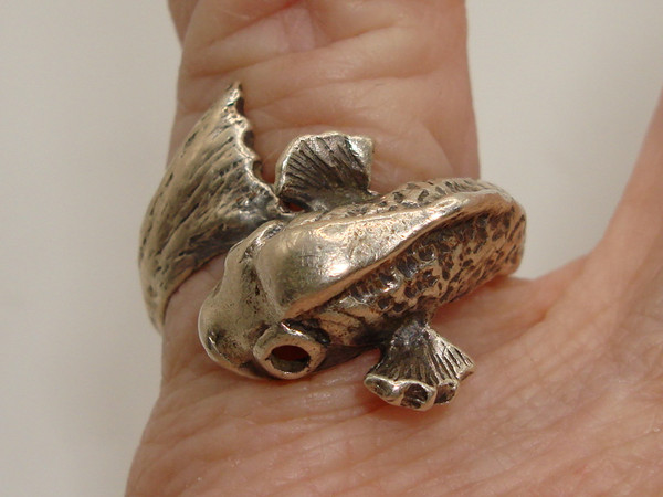 Vintage Orb Sterling Silver Koi Ring Size 5 - Statement Piece