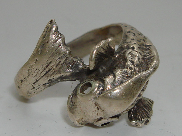 Vintage Orb Sterling Silver Koi Ring Size 5 - Statement Piece