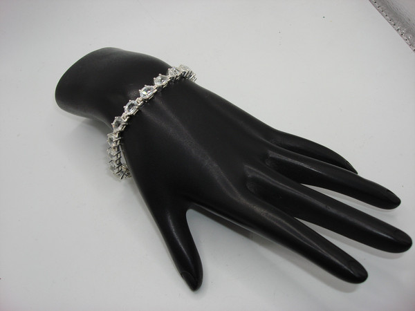 Sterling Silver Tennis Bracelet with 20ctw White Topaz - 7 1/4