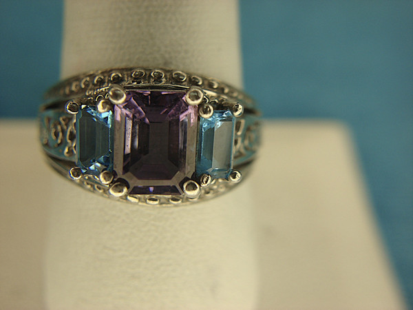 Stunning Sterling Silver Ring w/ Blue & Purple Gemstones - Size 9 3/4
