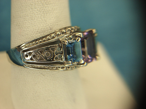 Stunning Sterling Silver Ring w/ Blue & Purple Gemstones - Size 9 3/4