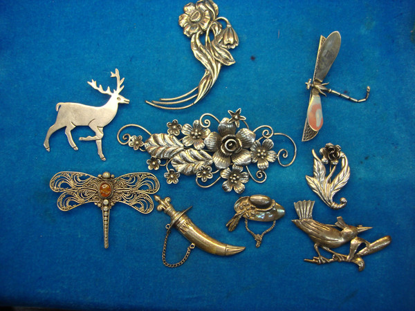 Estate Lot of 9 Authentic Sterling Silver Pins (113g) - $250+ Value