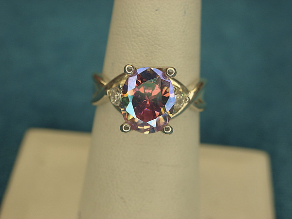 Pre-Owned Sterling Silver Ring with Pink Oval Stone - Size 7