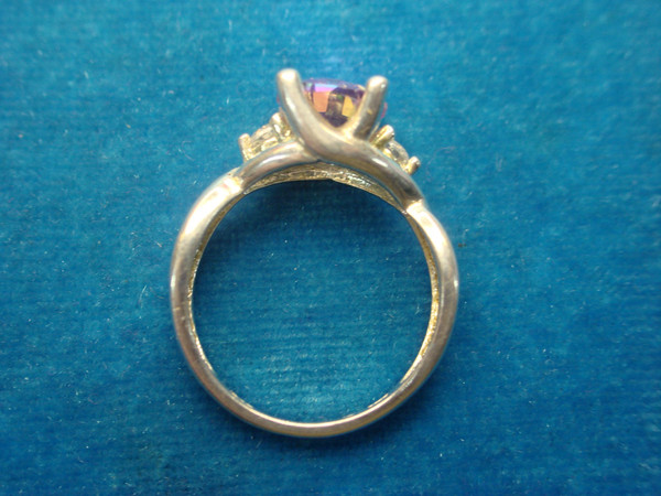 Pre-Owned Sterling Silver Ring with Pink Oval Stone - Size 7