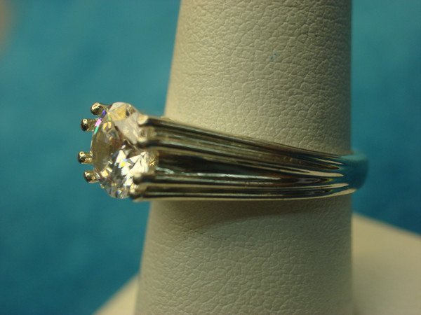 Elegant Sterling Silver Ring w/Large DQ CZ, Size 8 - Pre-Owned