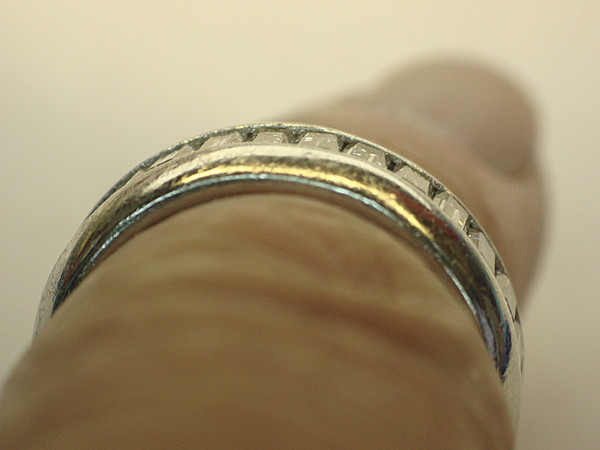 Sterling Silver Band Ring with Baguette CZs - Size 6 - Pre-Owned Sparkle