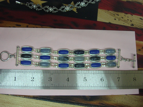 Stunning Lapis & Agate Bracelet - Silver Tone, 8 Inch