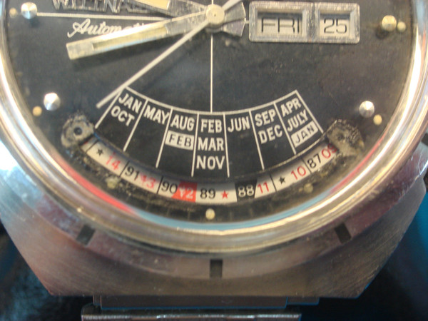 Vintage Wittnauer 2000 Automatic Mens Watch - Day/Date Calendar - Stainless Steel