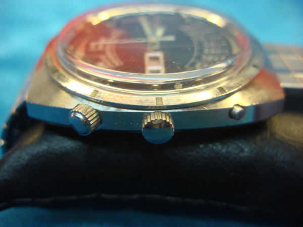 Vintage Wittnauer 2000 Automatic Mens Watch - Day/Date Calendar - Stainless Steel