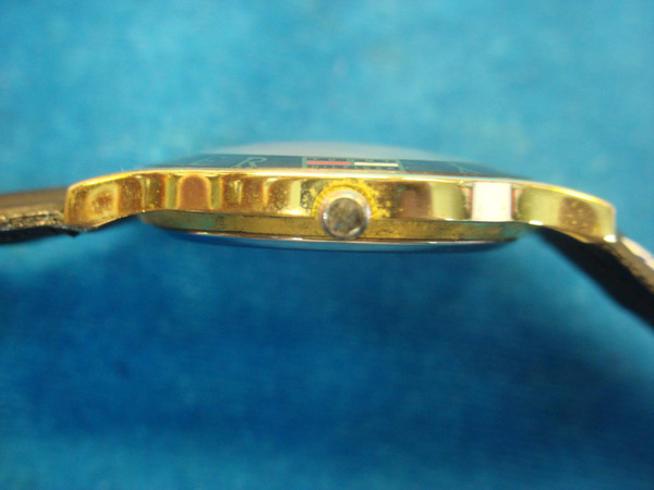 Pre-Owned Michael Jordan x Tommy Hilfiger Quartz Watch - Gold Plated, Black Leather Strap