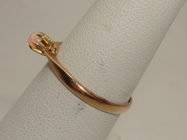 Vintage 10K Solid Gold Ring with Fiery Opal (Size 6) - Estate Find