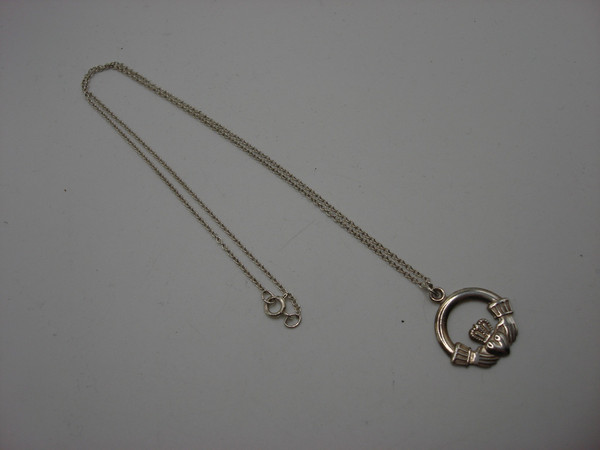 Vintage Irish Claddagh Sterling Silver Pendant Necklace - Authentic & Detailed