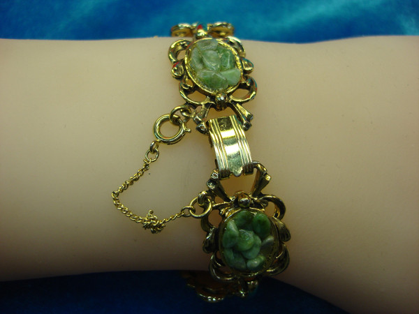 Vintage Gold Tone Bracelet w/ Green Stones - Estate Find, 7 Inch