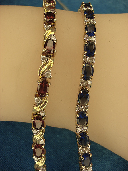 Vintage Gold Tone Bracelet Set - Red & Blue Stone Design (7 1/2 Inch)
