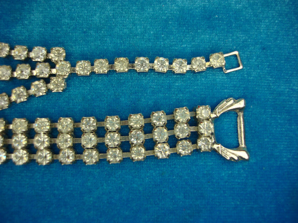 Vintage Silver Tone Bracelet Set with Brilliants (7 Inch)