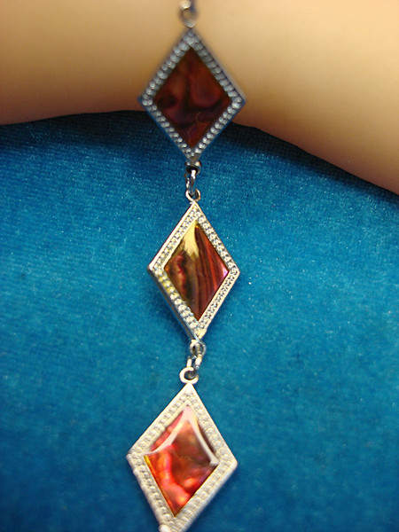 Multi-Color Shell Inset Silver Tone Bracelet - 7.5 Inch (Pre-Owned, Excellent Condition)