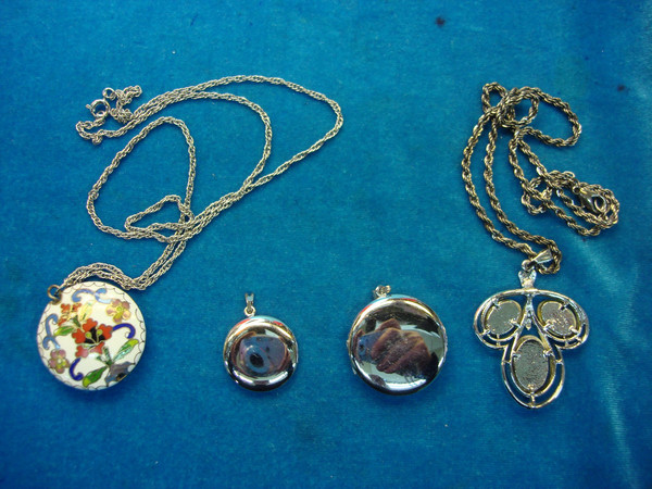 Vintage Estate Necklace & Pendant Lot of 4 - Unique, Timeless Elegance