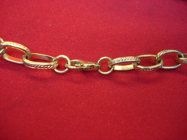 Vintage Gold Tone Floral Necklace - Peach & White Flowers, 16 Inch