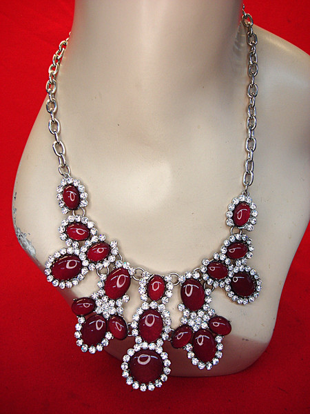 Vintage Silver Tone Necklace with Maroon Stones & Diamond Simulants (18-21