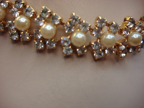 Vintage Gold Tone Choker Necklace with Faux Diamonds & Pearls (12-15 inch)