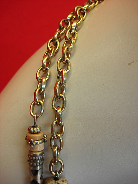 Vintage Gold Tone Necklace with Gemstones & Unique Tooth Pendant (18