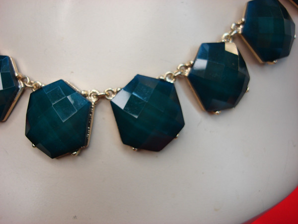 Vintage Gold Tone Hexagon Necklace - Dark Green/Blue, Adjustable 18-20