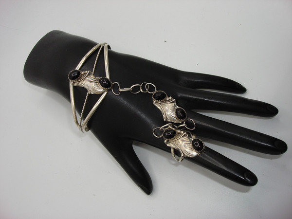 Vintage 1960s Navajo Sterling Silver & Onyx Bracelet & Ring Set