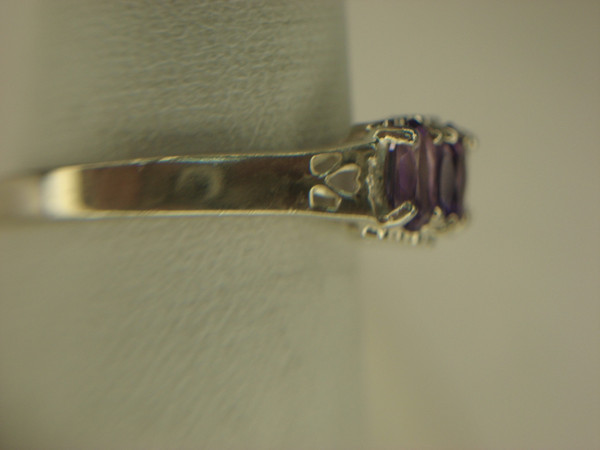 Sterling Silver Filigree Heart Ring with Purple Gemstones - Size 8 3/4