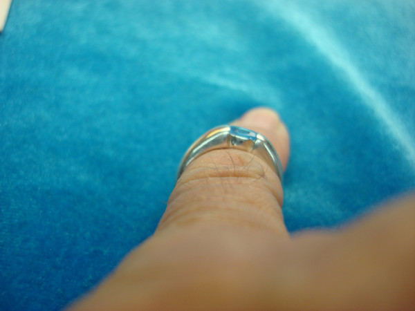 Vintage Sterling Silver Light Blue Stone Ring (Size 6)