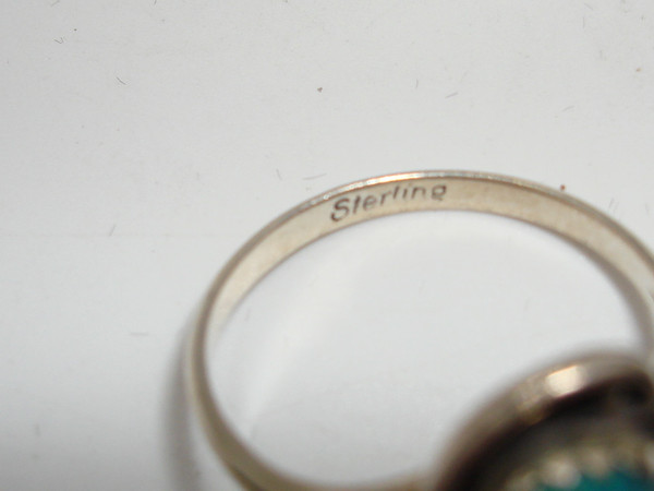 Vintage Navajo Sterling Silver & Turquoise Ring (Size 7)