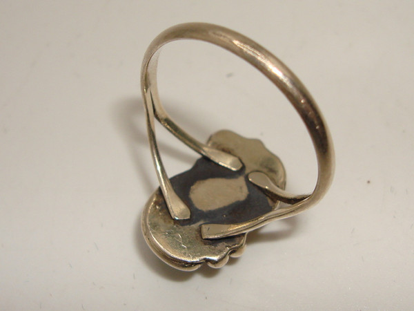 Vintage Navajo Sterling Silver & Turquoise Ring (Size 7)