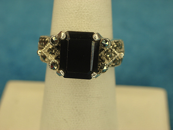 Sterling Silver Ring w/ Faux Onyx & Marcasites, Size 7 - Preowned