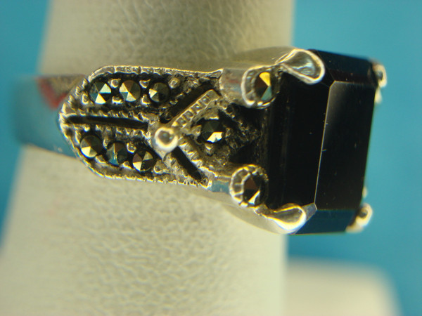 Sterling Silver Ring w/ Faux Onyx & Marcasites, Size 7 - Preowned