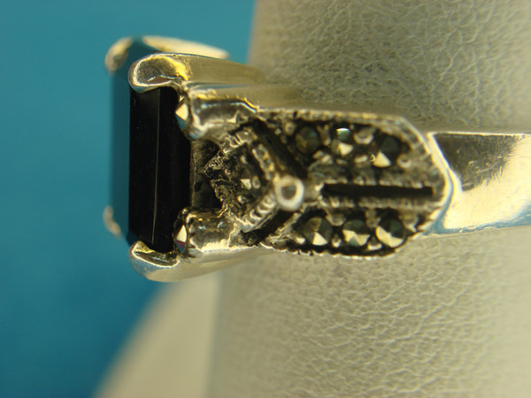 Sterling Silver Ring w/ Faux Onyx & Marcasites, Size 7 - Preowned