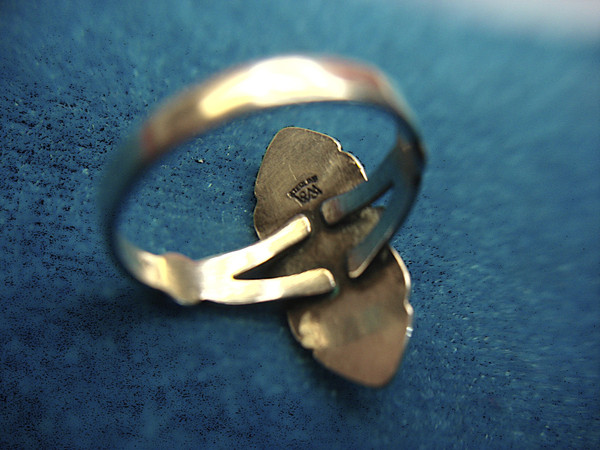 Vintage Sterling Silver Mother of Pearl Ring - Size 7.5 (Excellent Condition)