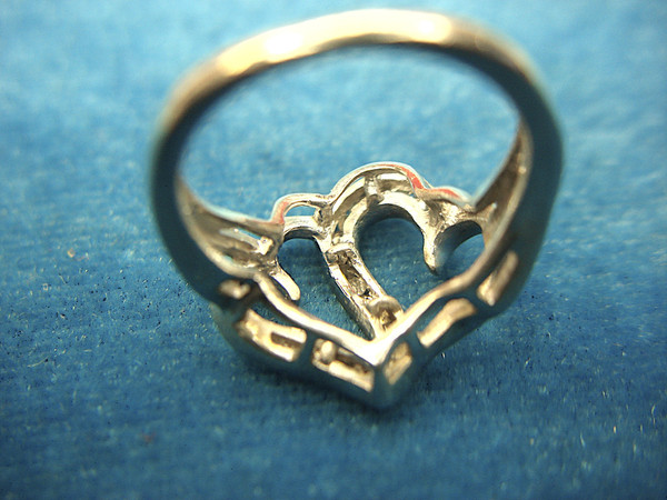 Pre-Owned Zales Sterling Silver Double Heart Diamond Ring - Size 5 3/4