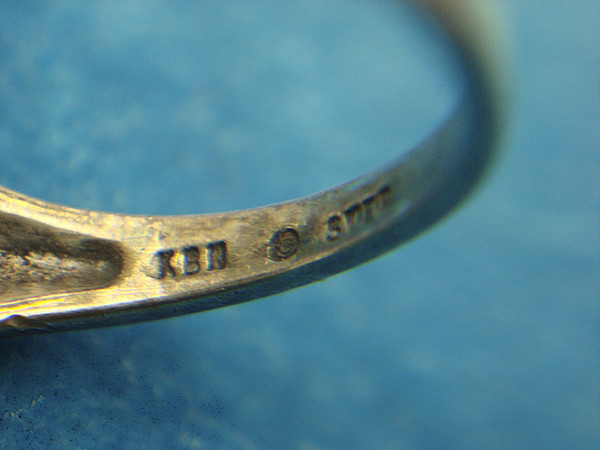 Vintage Sterling Silver Ring with Sparkling Sim Diamond (Size 7)