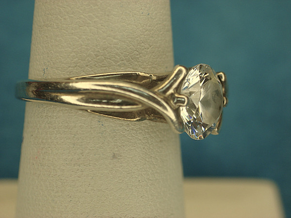 Sterling Silver Ring with Large Round Cubic Zirconia (CZ) - Size 7