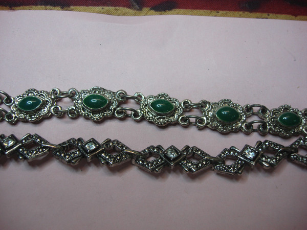 Pair of Vintage Bracelets: Sparkling Rhinestone & Vibrant Green Enamel