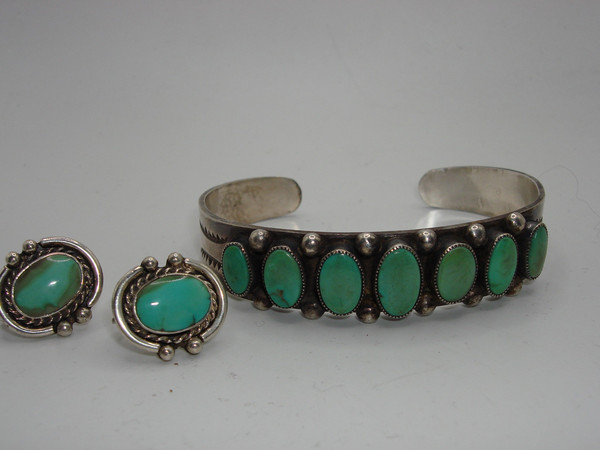 Vintage 1940s Navajo Sterling Silver & Turquoise Cuff Bracelet & Earrings Set