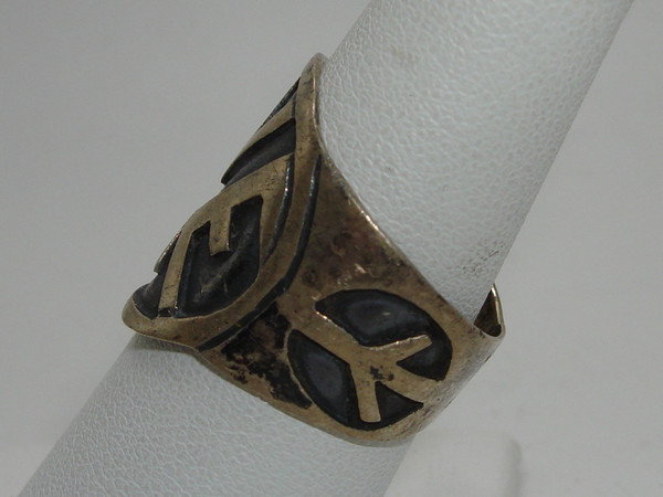 Vintage 1960s Mexican Sterling Silver Love & Peace Ring (Size 8)