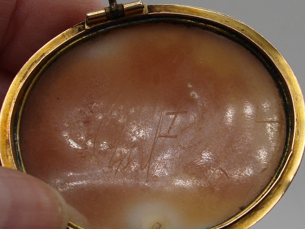 Antique 1870s 14K Gold Shell Cameo Brooch - Signed, Hand Carved, Vintage