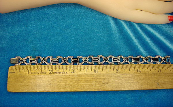 Vintage Silver Tone Bracelet with Faux Onyx - Bold Estate Style, 7.5 Inch