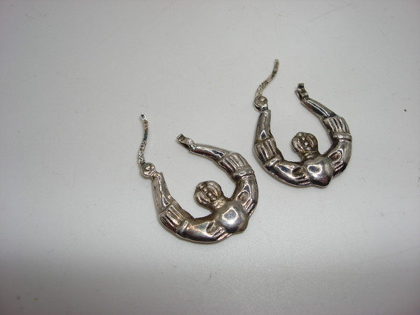 Vintage Irish Sterling Silver Claddagh Earrings (925 RSE) -  Authentic & Lightweight